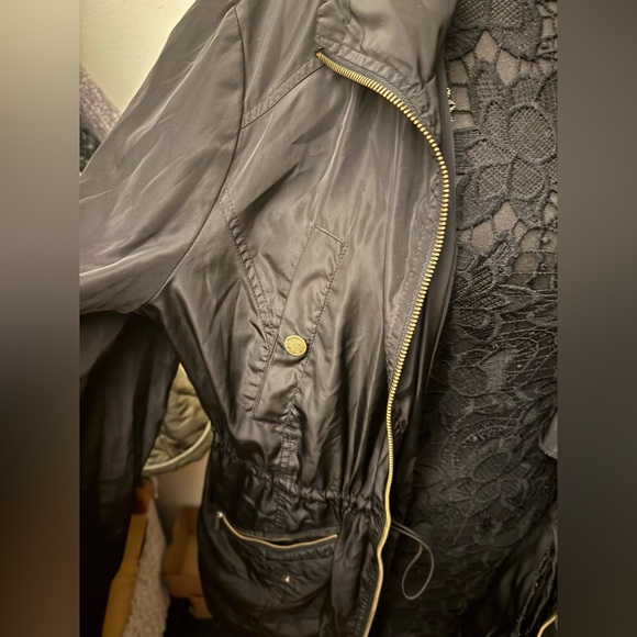 Michael Kors lightweight rain jacket - Picture 2 of 11